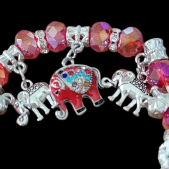 Red Bracelet with Elephant charms and beads - Picture 2 of 3
